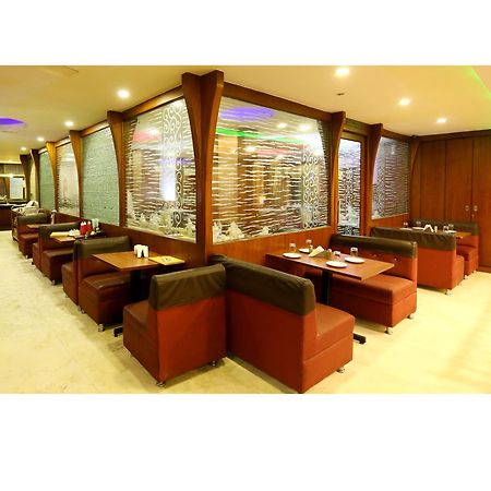 The Ocea International Hotel Bangalore Exterior foto